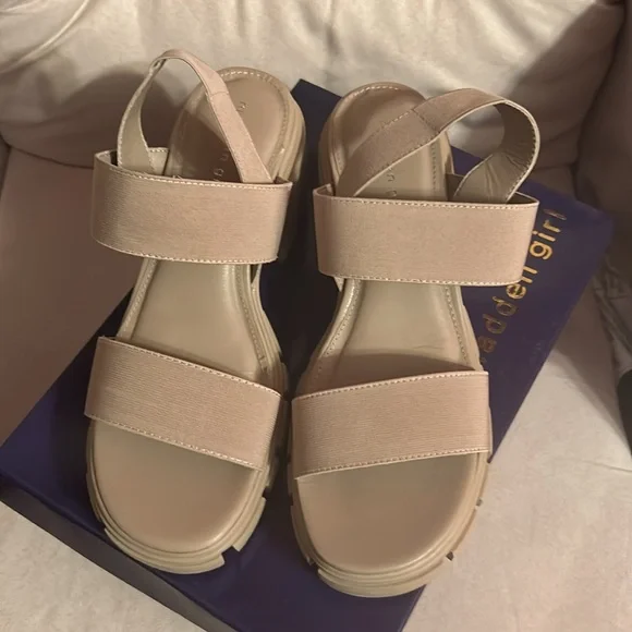 Madden Girl Platform Sandals - Picture 3 of 6